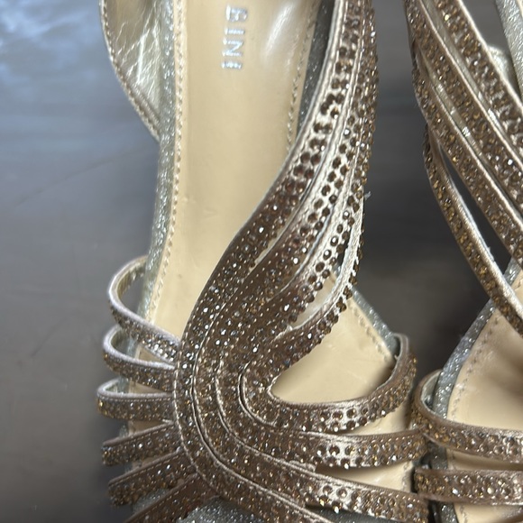 Gianni Bini gold platform heels size 7 - Picture 2 of 6